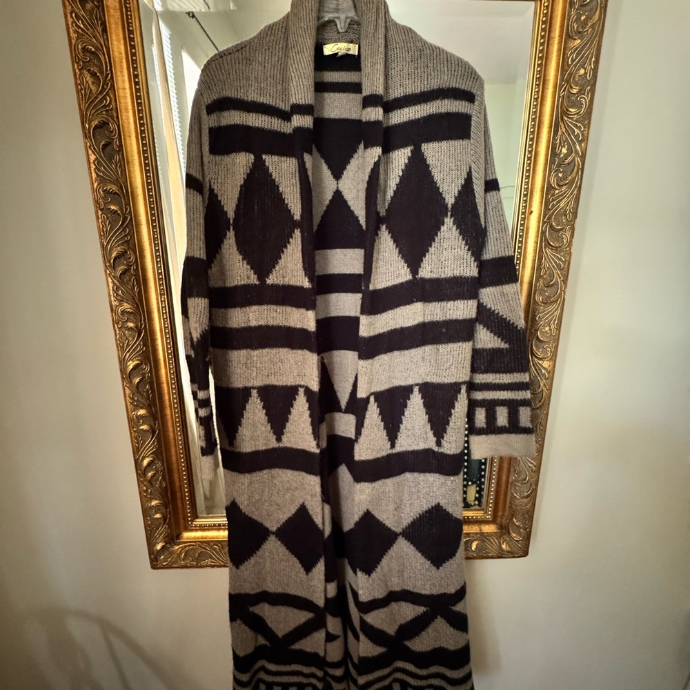Geometric Patterned Long Cardigan - image 1
